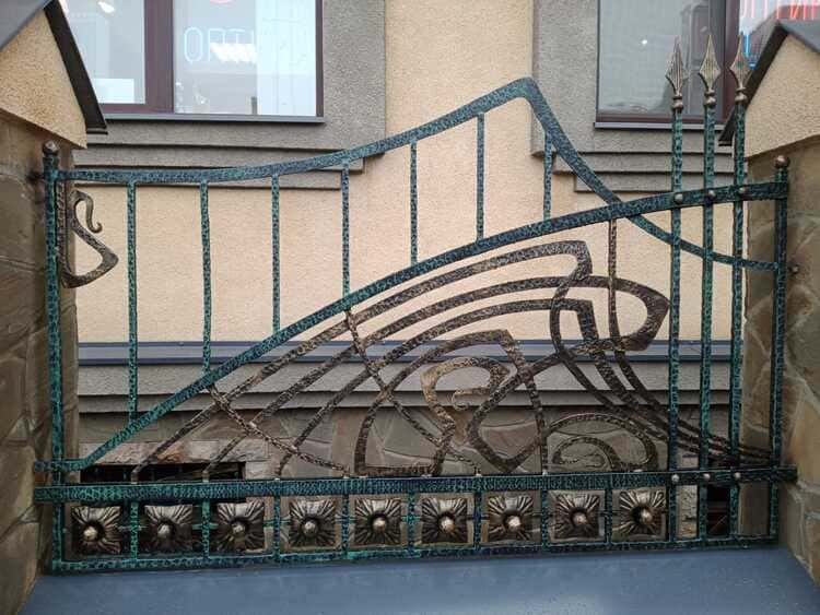 Секционные ворота Зеленоград